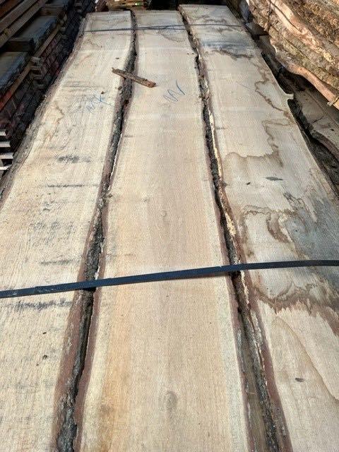 French Oak lumber - this is A quality, which will be used to make select grading floors.